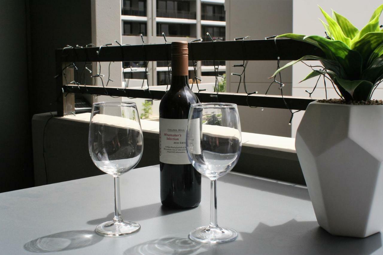 Governor Luxe 1 Bedroom Apartment In The Heart Of Barton Wifi Gym Wine Secure Parking Canberra Kingston Luaran gambar